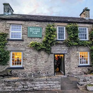 Hotel Village Pub